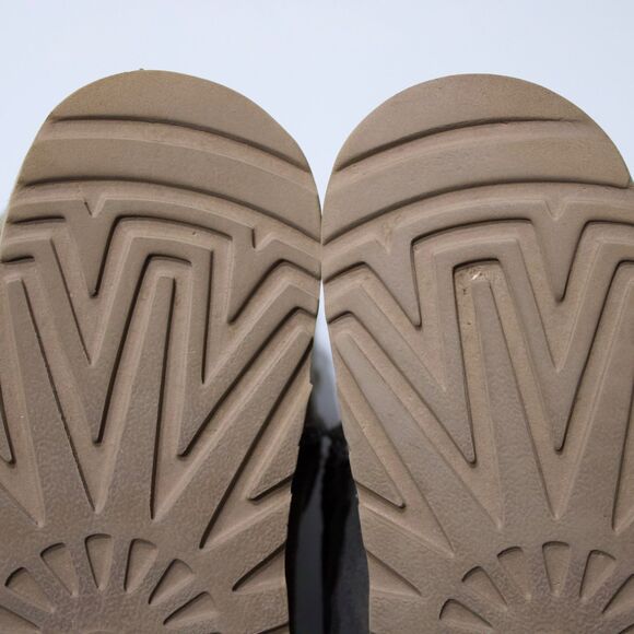 UGG Australia Classic Short II Shearling Winter Boot Bootie Brown Women's Size 8 - Picture 13 of 16